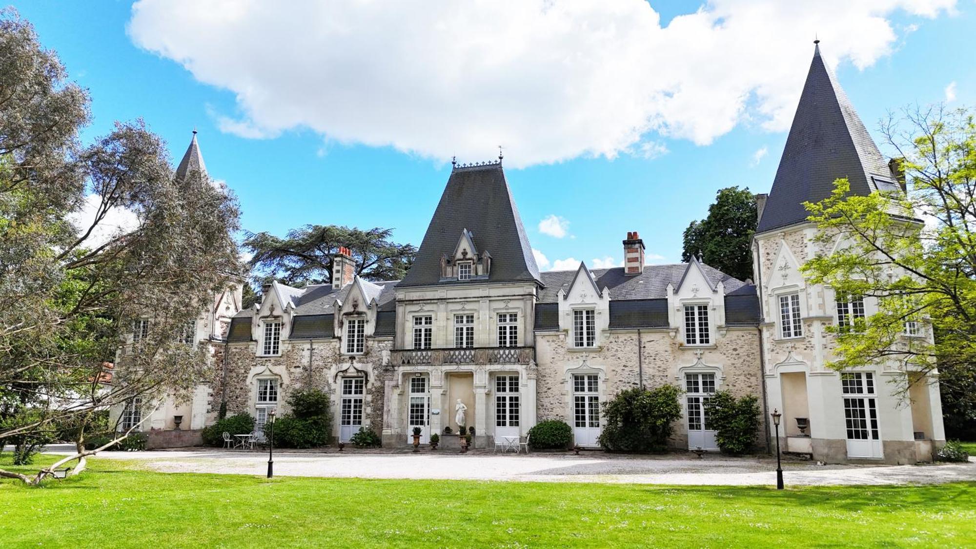 Chambres d'Hôtes Château du Bois de La Noe Bouaye Exterior foto