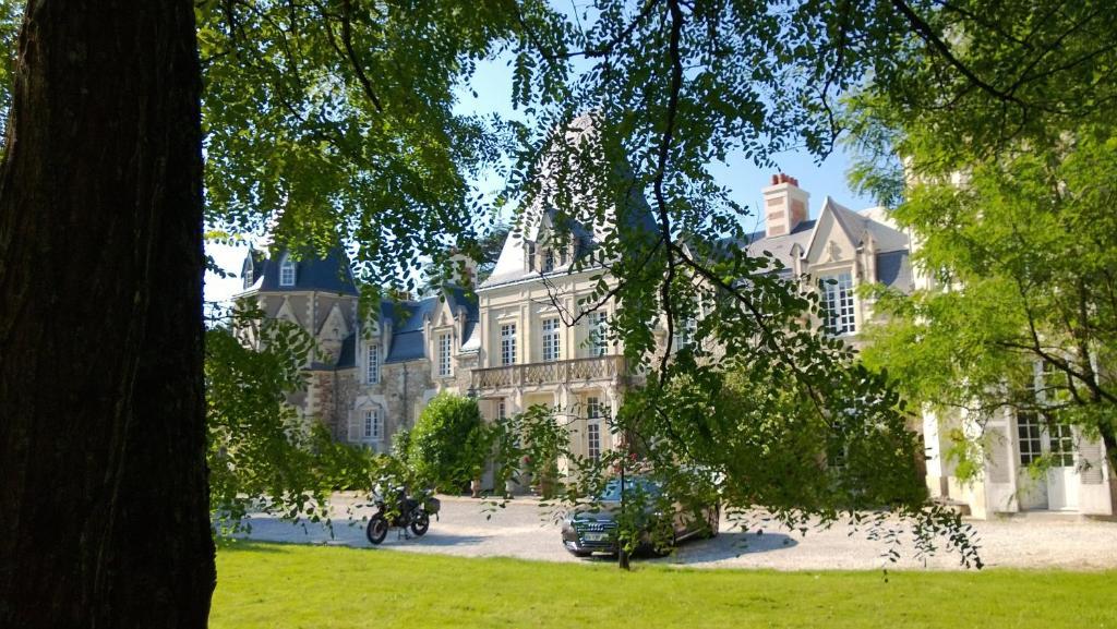 Chambres d'Hôtes Château du Bois de La Noe Bouaye Exterior foto