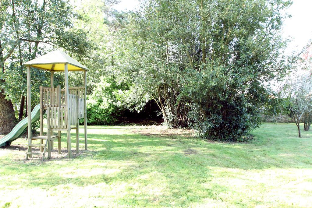Chambres d'Hôtes Château du Bois de La Noe Bouaye Exterior foto